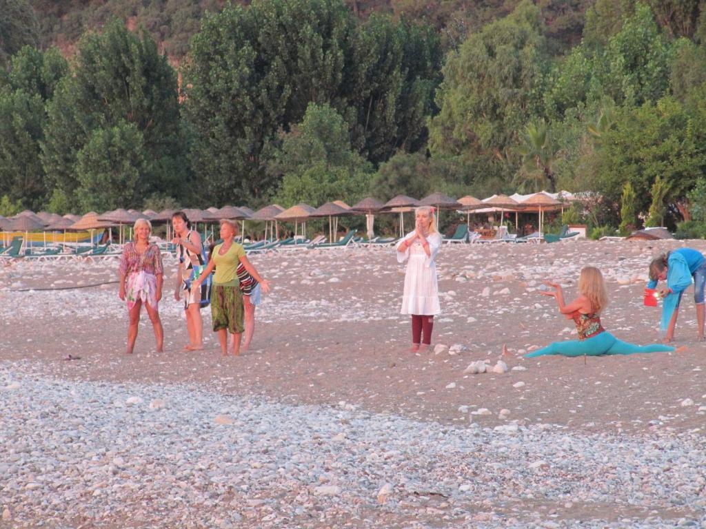 Baris Pension & Bungalows Чирали Экстерьер фото
